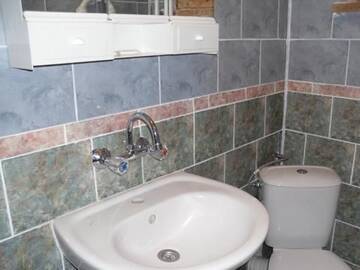 Фото номера Четырехместный номер Гостевой дом Veselata Guest House г. Долна-Баня 5