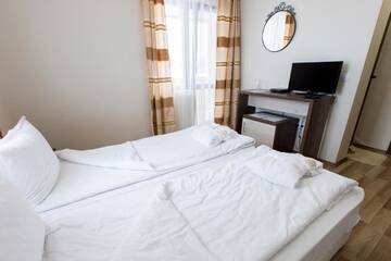 Фото номера Двухместный номер с 1 кроватью и террасой Отель Hotel Nikol г. Долна-Баня 5