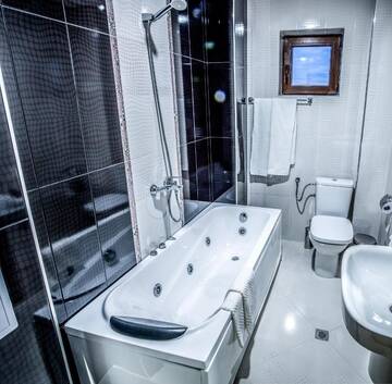 Фото номера Апартаменты с видом на горы Отель Hotel Nikol г. Долна-Баня 4
