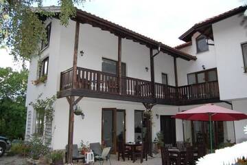 Фото номера Вилла Виллы Guest House Ela г. Долна-Баня 15